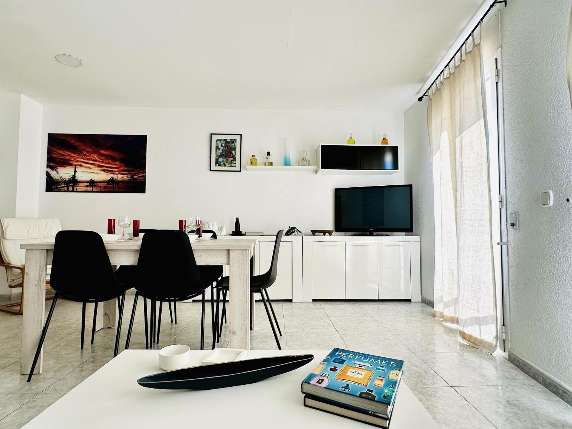 Appartement 3390 Maritim B 1-a. A Primera Linea De Mar, En Corazon Mismo De A Tocar De La Playa - Es-258-147 Roses
